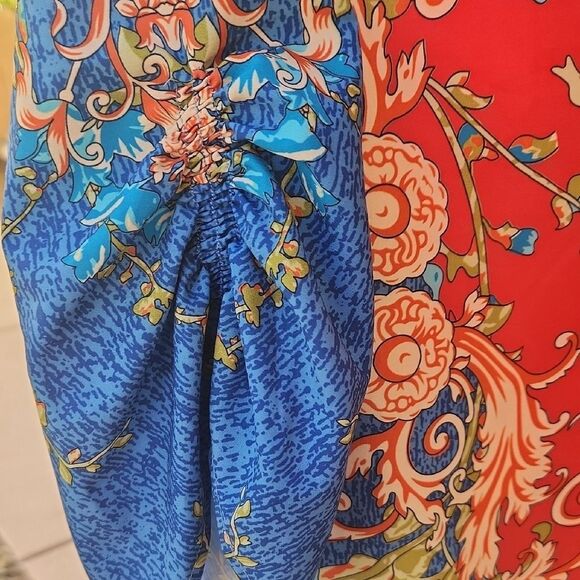 Red and Blue Tunic Top with Vibrant Colors - Picture 4 of 6